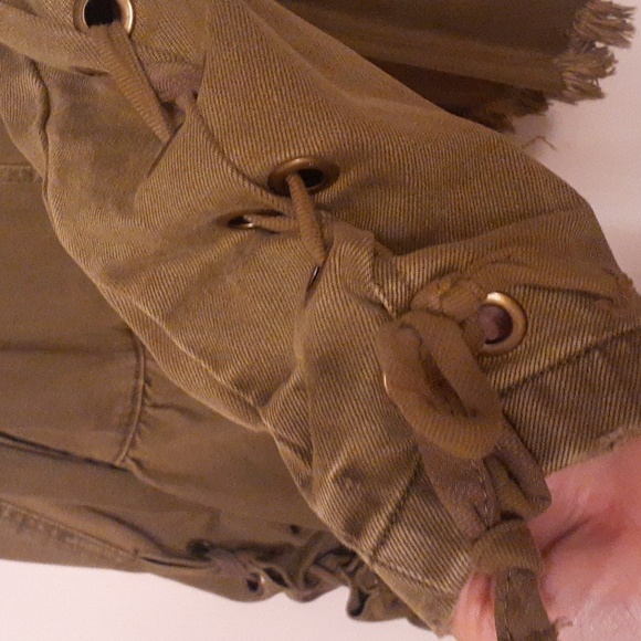 FREE PEOPLE willow denim peplum jacket. - Picture 4 of 9